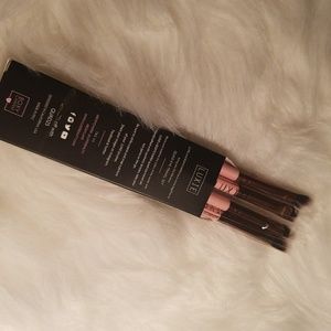 Luxie Brushes travel set